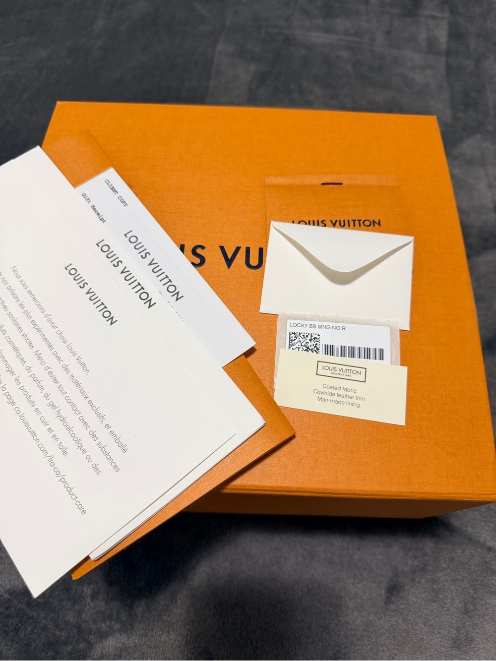 Louis Vuitton Locky BB - Picture 13 of 13
